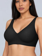 Holy Boxr JellyFit® bra in Black, close-up showing seamless cups and smooth supportive underband