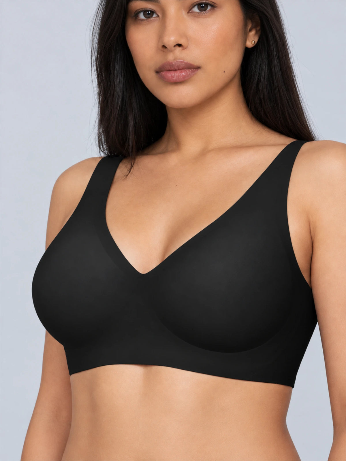 Holy Boxr JellyFit® bra in Black, close-up showing seamless cups and smooth supportive underband