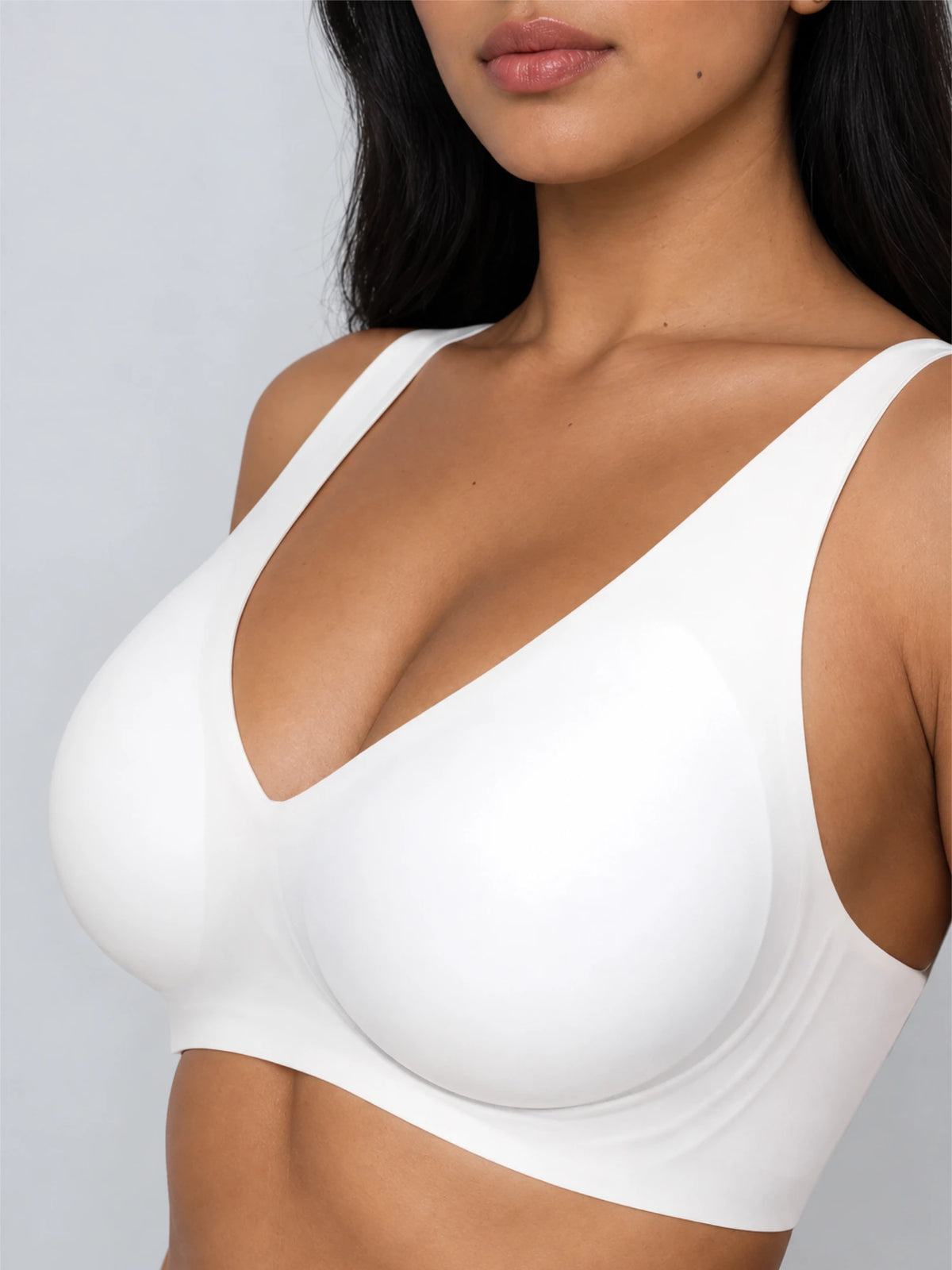 Holy Boxr JellyFit® non-wired bra in White, front view with seamless deep-V cups