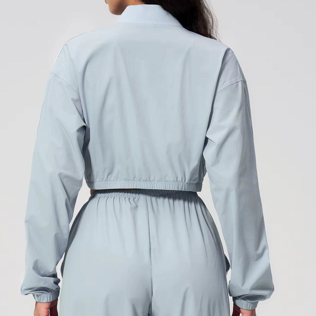 THE ESSENTIAL CROP WINDBREAKER